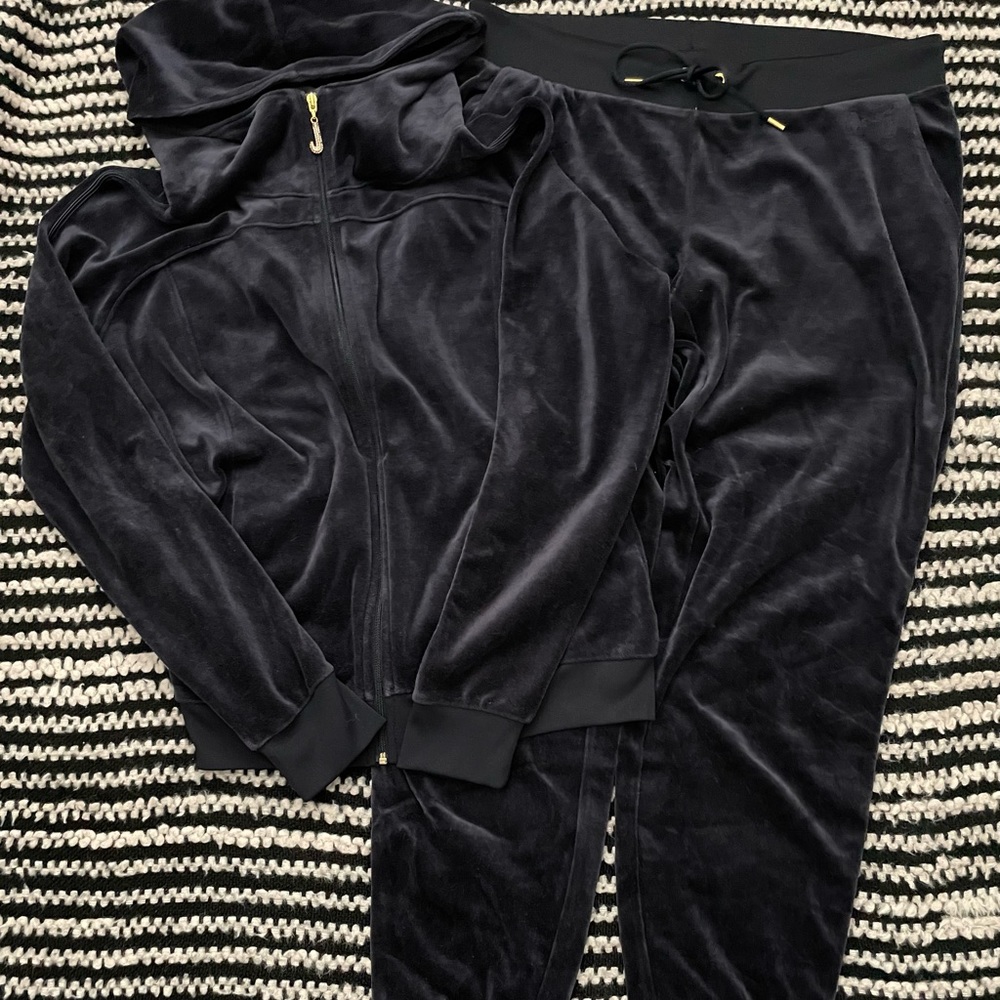 juicy cuture sweatsuit